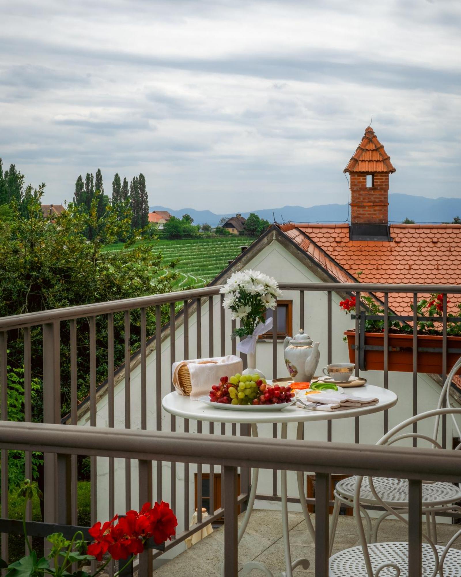 Dvorec Jeruzalem Ivanjkovci ภายนอก รูปภาพ